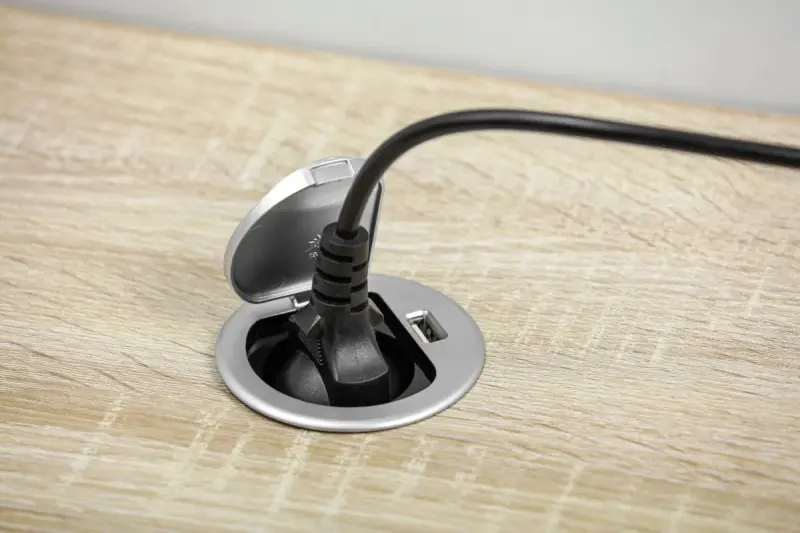 Indux Charger Mini inbouw stopcontact zilver 1x penaarde Type E + USB-A 2,1A 3600W Ø60 mm
