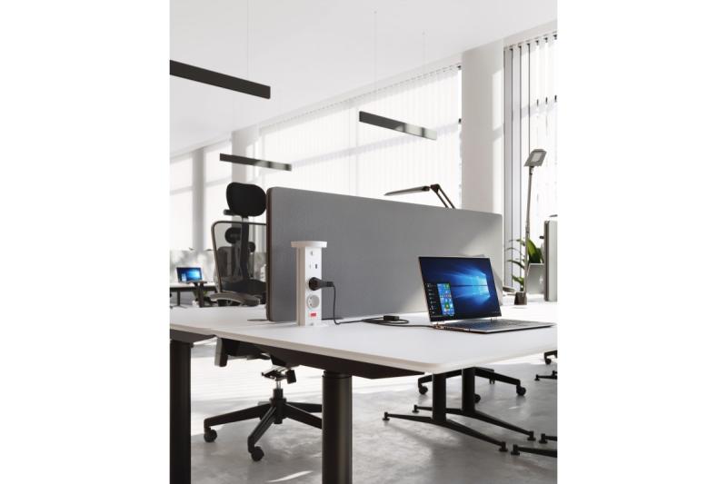 Indux Camino uitschuifbaar stopcontact wit 2x randaarde + USB-A & USB-C + draadloos laden 10W Ø80 mm