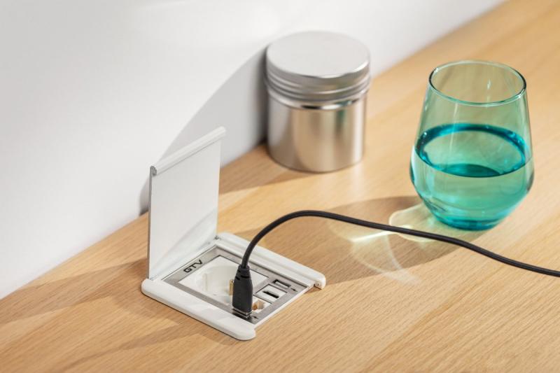 Indux Flip inbouw stopcontact wit 1x randaarde + 2x USB-A 12W + HDMI + RJ45
