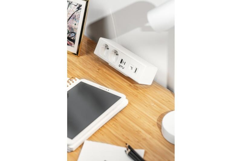Indux Desk BAR bureaustopcontact wit 2x penaarde Type E + USB-A & USB-C 20W + HDMI + RJ45