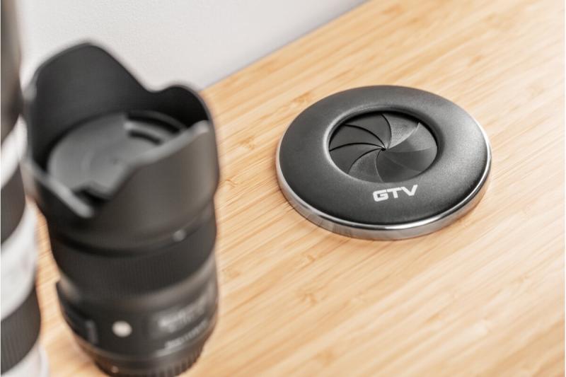 Indux Cover inbouw stopcontact zwart 1x randaarde met afsluitbaar deksel