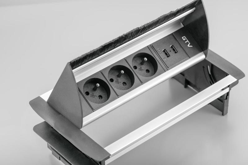 Meubelstopcontact met borstel, 3xSHUKO, 2xUSB-A 2,1 A, kabel 1,5 m, aluminium