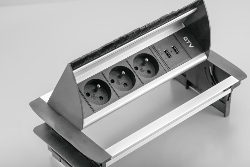 Meubelstopcontact met borstel, 3xSHUKO, 2xUSB-A 2,1 A, kabel 1,5 m, aluminium