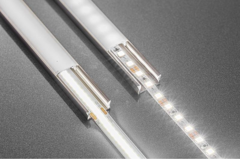 COB-ledstrip, 12 V DC, 320 LED’s/m, 8 W/m, 600 lm/m, 2700 K, IP20, rol van 5 m
