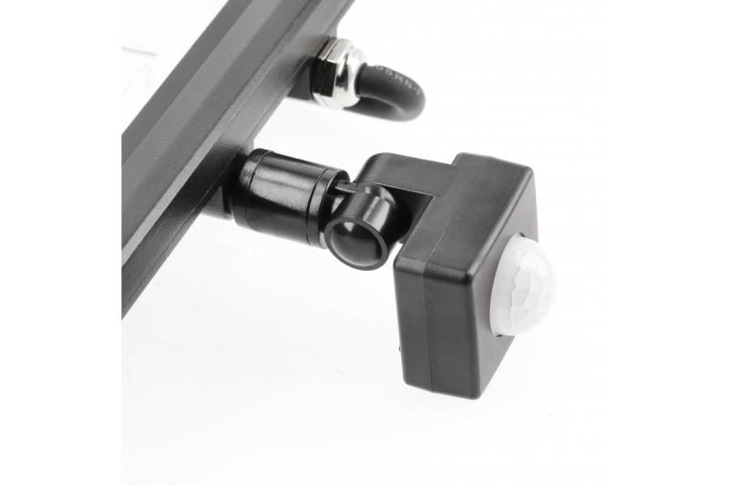 LED-schijnwerper met bewegingssensor iNEXT, 50 W, 4000 lm, 6400 K, AC 220-240 V, IP65, 120°, zwart