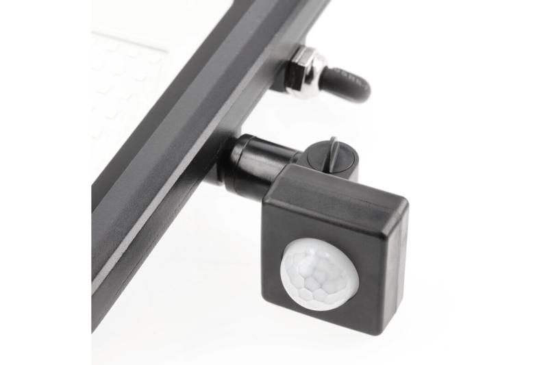LED-schijnwerper met bewegingssensor iNEXT, 50 W, 4000 lm, 6400 K, AC 220-240 V, IP65, 120°, zwart