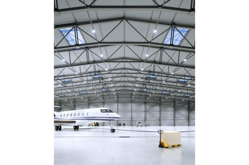 KANSAS LED-hi-bay, 150 W, 19.500 lm, 175–250 V wisselstroom, 50/60 Hz, PF > 0,9, Ra ≥ 80, IP65, IK10, 100°, 4000 K