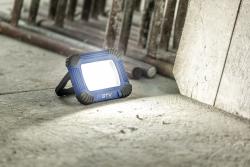 LED floodlight with rechargeable battery ONYX, 20 W, 1600 lm, 6400K, USB 5V/1A, RA>80, IP54, 120°, blue