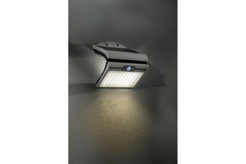 LED-gevelarmatuur op zonne-energie RAMOS, bewegings-/schemersensor, 300 lm, 3,7 V, 1800 mAh, IP44, 6400 K, wit