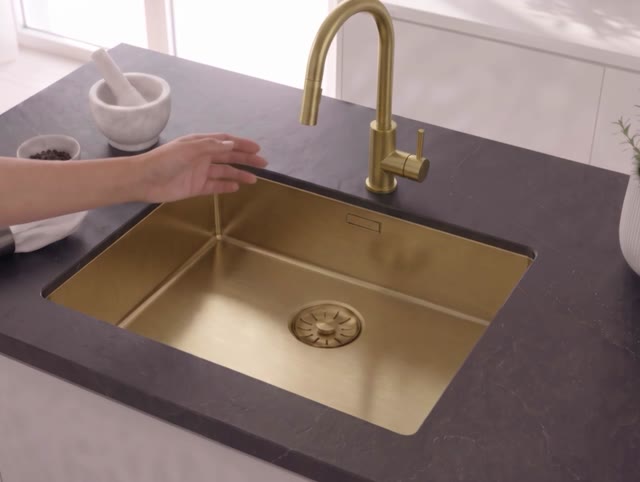 Pure.Sink Elite Steel Stream-S keukenkraan PVD geborsteld goud met uittrekbare uitloop PS8045-60