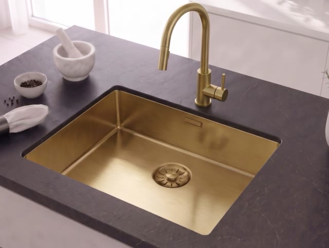 Pure.Sink Elite Steel Stream-S keukenkraan PVD geborsteld goud met uittrekbare uitloop PS8045-60
