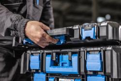 Luggage organizer low