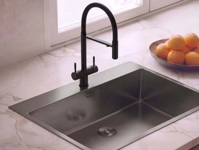 Pure.Sink Elite Steel Flex 3-weg Mat zwarte keukenkraan met flexibele uitloop en Gefilterd Water PS8110-10