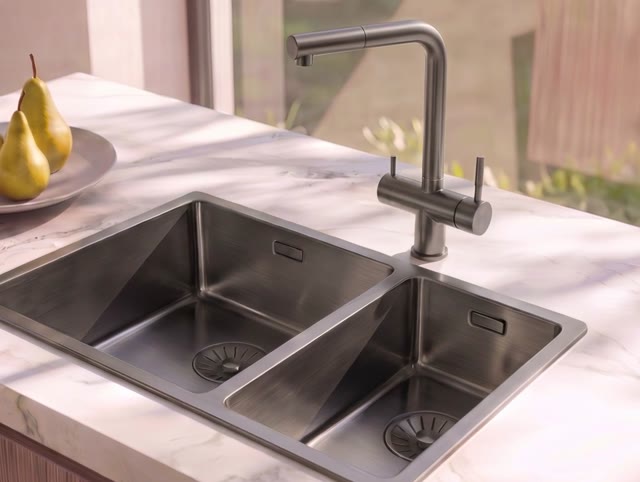 Pure.Sink Elite Steel Clear-S PVD gun metal 3-weg Keukenkraan met Uittrekbare Uitloop en Gefilterd Water PS8120-61