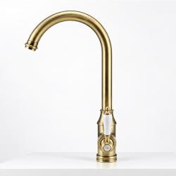 manor_brass_side