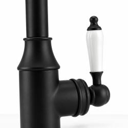 manor_black_macro_handle
