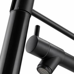 gastro_flexible_black_spout_macro4
