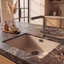 Pure.Sink Eternal Quartz Coffee cream мивка 50x40 см за вграждане в плот и под плот с запушалка в цвят „Gun metal“