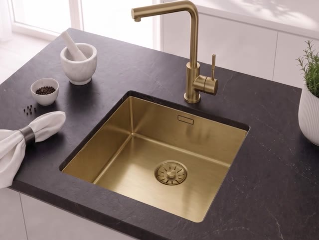 Pure.Sink Comfort PVD Gouden spoelbak 40x40 cm 10mm radius onderbouw, vlakbouw en opbouw PCM4040-60