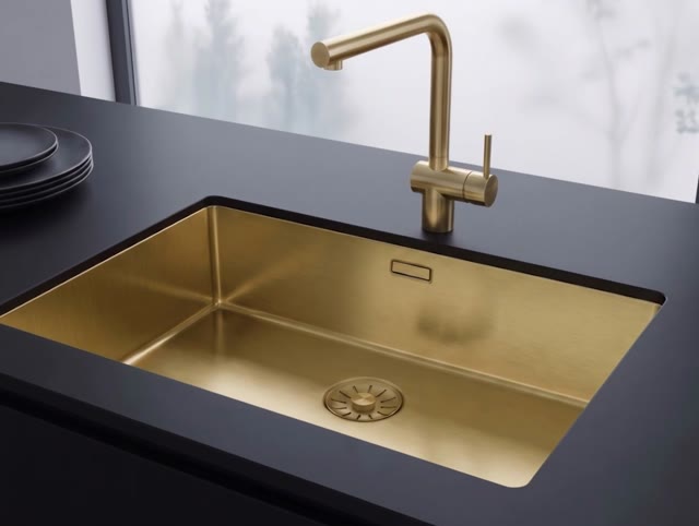 Pure.Sink Comfort grote PVD Gouden spoelbak 70x40 cm 10mm radius onderbouw, vlakinbouw en opbouw  PCM7040-60