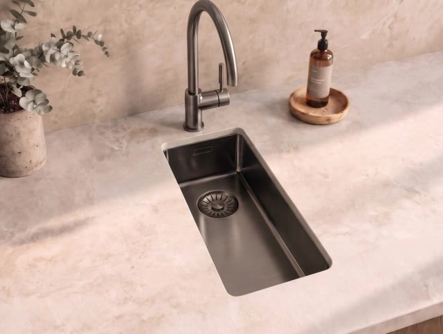 Pure.Sink Comfort PVD Gun metal kleine spoelbak 18x40 cm onderbouw, vlakbouw en opbouw PCM840-61