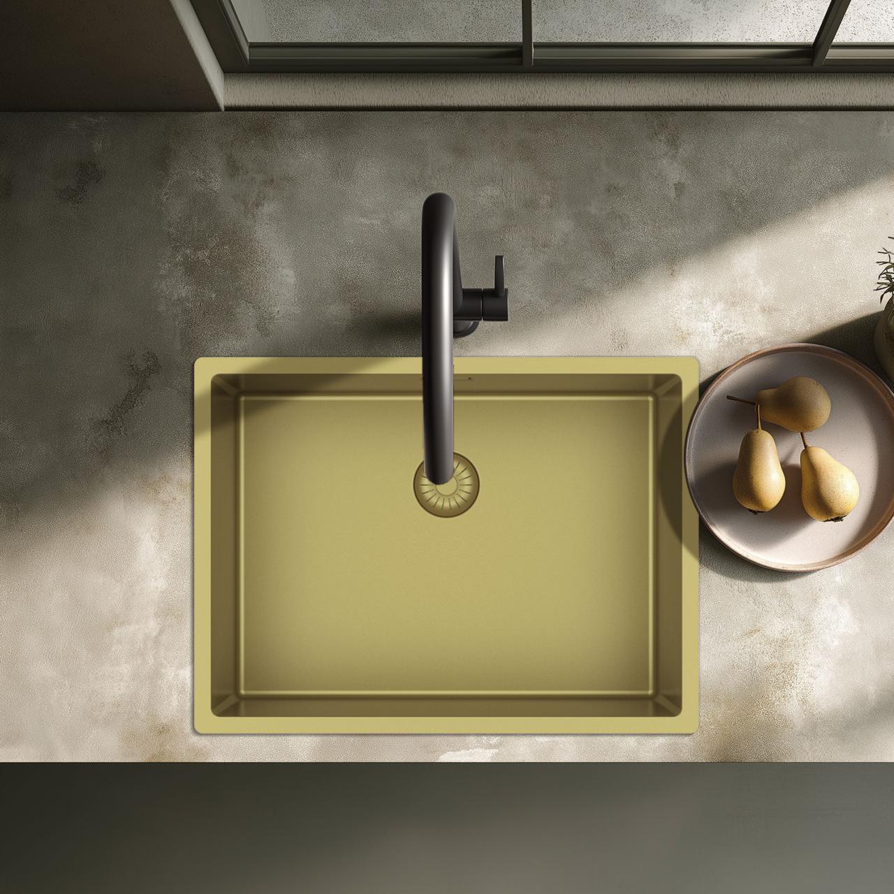 Pure.Sink Comfort Lavello in acciaio inossidabile 55x40 cm finitura PVD dorata raggio 10 mm montaggio sotto piano a filo piano e incasso a filo piano PCM5540-60