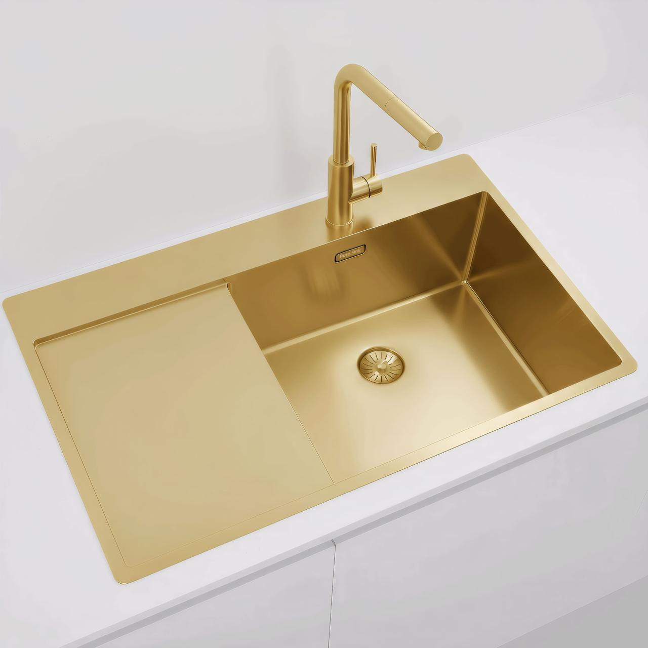 Pure.Sink Comfort Lavello in acciaio inossidabile 50x40 cm finitura PVD dorata con scolapiatti 86x52 cm rubinetto a destra foro per rubinetto 35 mm montaggio a filo e incasso PCM5086RT-60