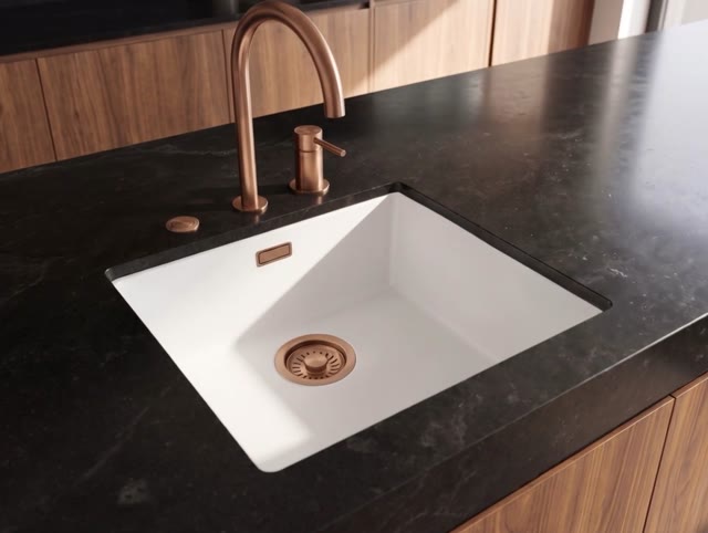 Pure.Sink Eternal Quartz Witte Spoelbak 40x40 cm Vlakinbouw en Onderbouw met Automatische Koperen plug