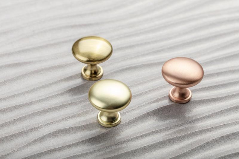 Zamak-knop TERNI, geborsteld staal - Set van 11