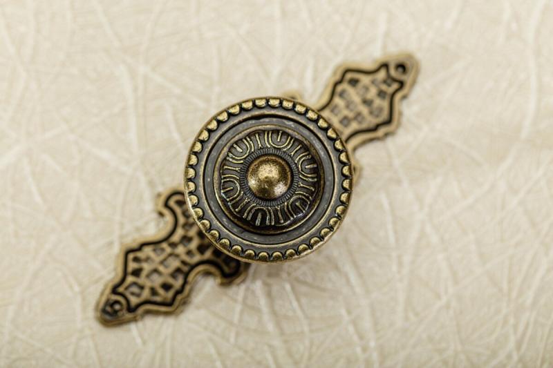 Zamak-knop 1136 antiek messing - Set van 16