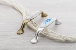 Porcelain handle 728-P C=96mm antique brass C-Orient Gold