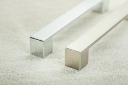 Zamak handle MODENA, C= 192 mm, inox